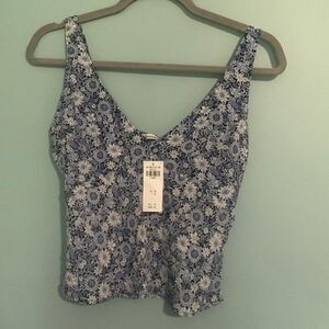 Abercrombie & Fitch crop top NWT